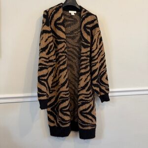 H&M Black and Tan Zebra Print Cardigan Size Small